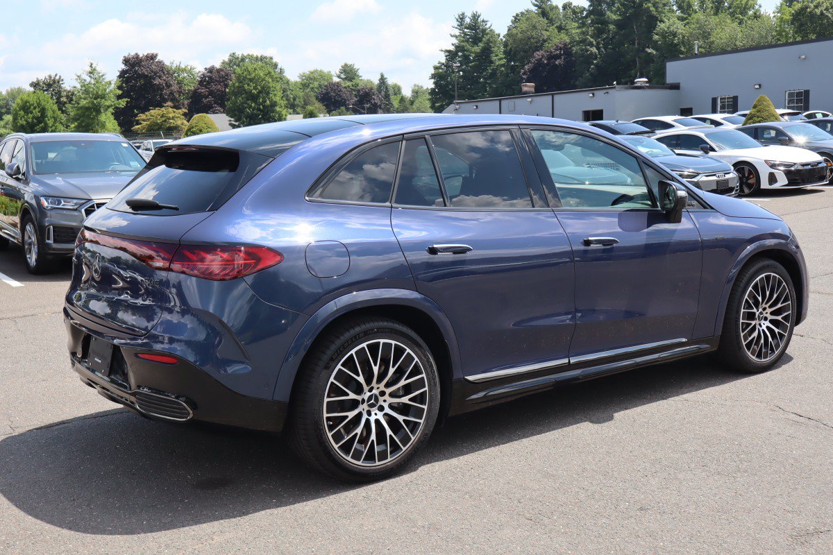 Used 2024 Mercedes-Benz EQE AMG 4MATIC SUV image 6