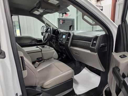 Used 2018 Ford F350 XL w/ Power Equipment Group image 15