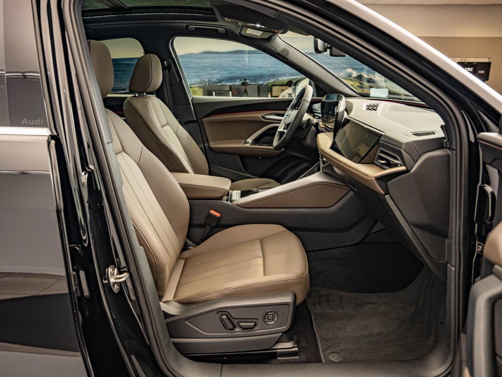 New 2026 Audi Q5 Premium Plus AWD/4WD image 34