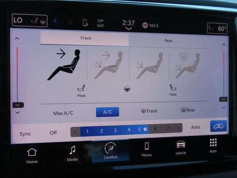 Used 2023 Chrysler Pacifica Touring-L FWD image 33