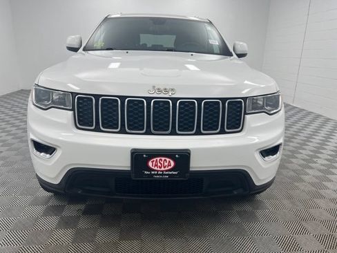 Used 2021 Jeep Grand Cherokee Laredo w/ Security & Convenience Group AWD/4WD image 3