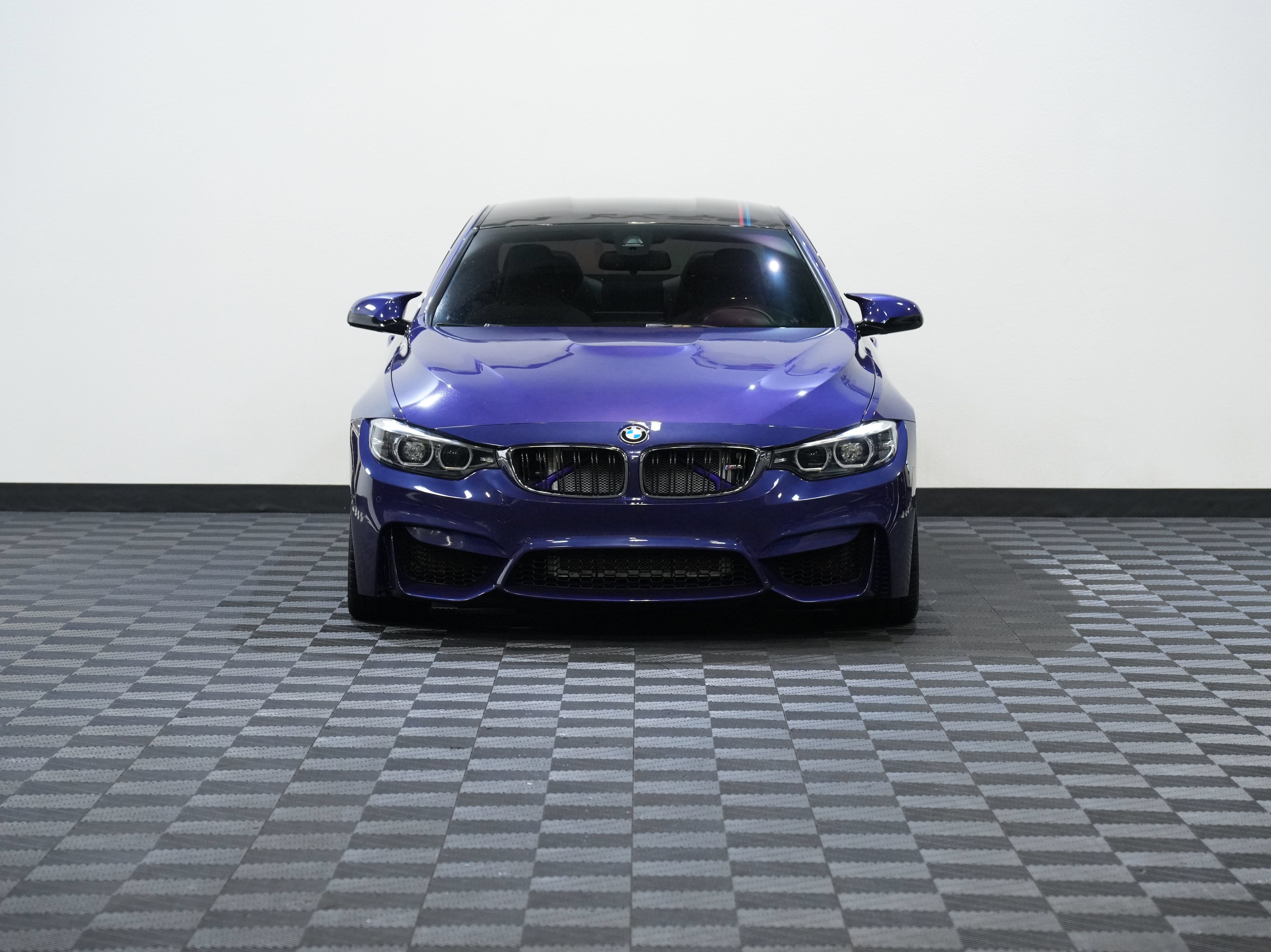 Used 2020 BMW M4 Coupe w/ Competition Package RWD image 4