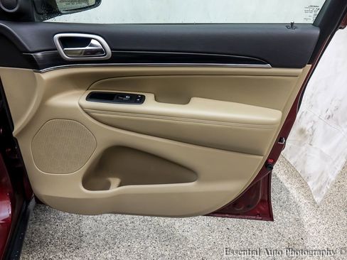 Used 2020 Jeep Grand Cherokee Limited w/ Premium Lighting Group image 26