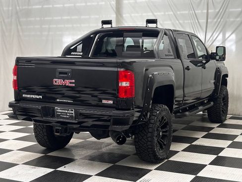 Used 2018 GMC Sierra 2500 SLT w/ Duramax Plus Package AWD/4WD image 7