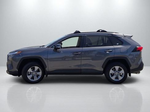 Used 2022 Toyota RAV4 XLE w/ Convenience Package AWD/4WD image 7