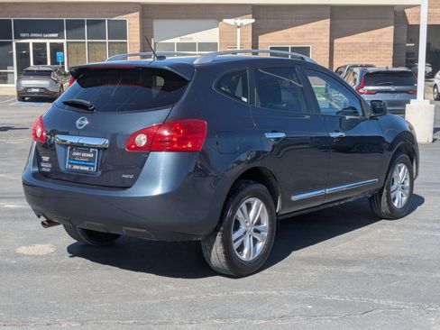 Used 2015 Nissan Rogue S w/ Convenience Package AWD/4WD image 5