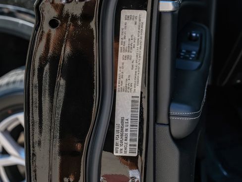 Used 2022 Jeep Grand Cherokee Limited image 72