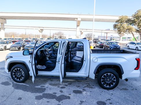 Used 2025 Toyota Tundra Limited image 11