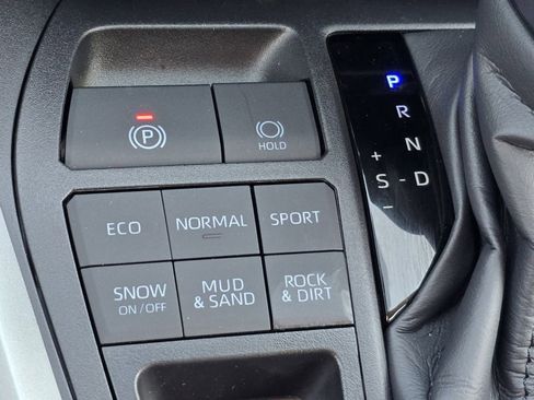 Used 2025 Toyota RAV4 XLE Premium image 14