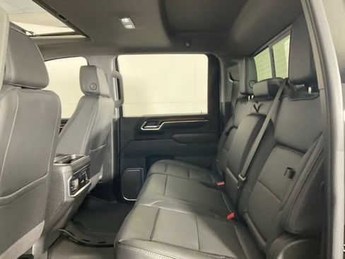 Used 2025 GMC Sierra 3500 Denali w/ Denali Reserve Package AWD/4WD image 34