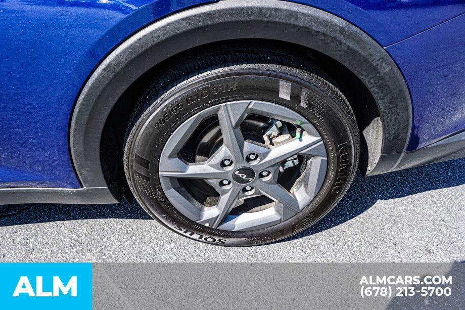 Used 2025 Kia K4 FWD image 16