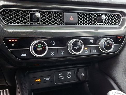 Used 2023 Acura Integra A-Spec image 16