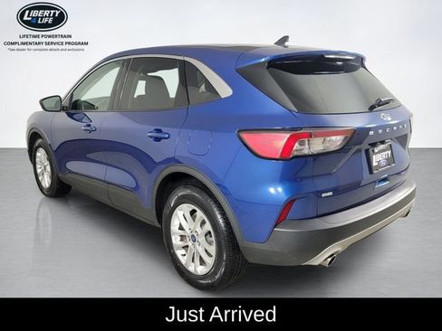 Used 2022 Ford Escape SE w/ Cold Weather Package FWD image 5