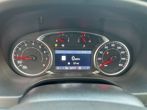 Used 2023 GMC Acadia SLT w/ Preferred Package AWD/4WD image 15