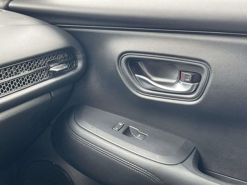 Used 2023 Honda HR-V LX image 45