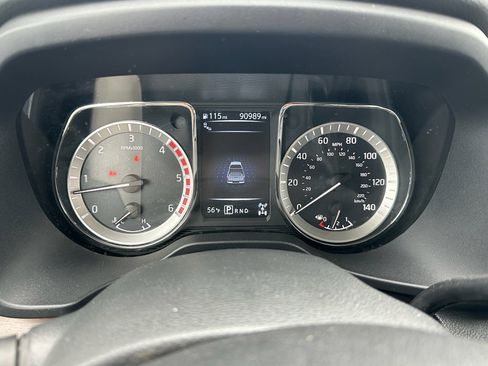 Used 2018 Nissan Titan Platinum Reserve w/ Platinum Utility Package image 18