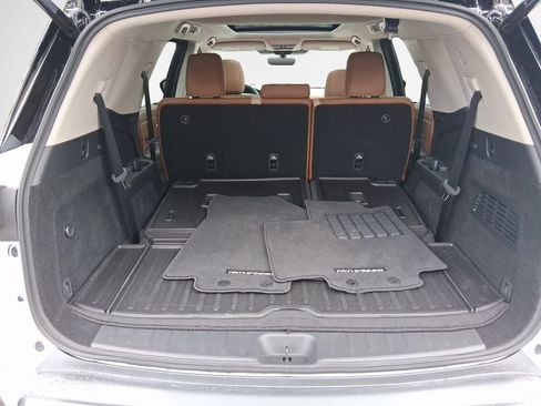 Used 2026 Nissan Pathfinder Platinum w/ Cargo Package FWD image 25