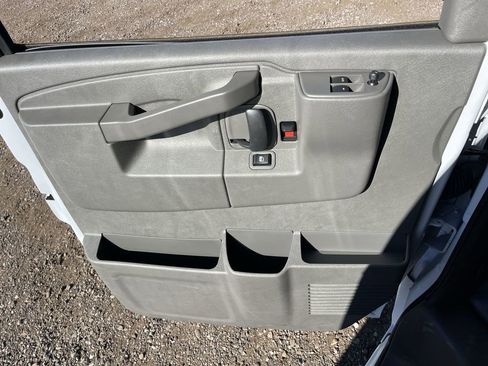 New 2025 GMC Savana 3500 LS RWD image 22
