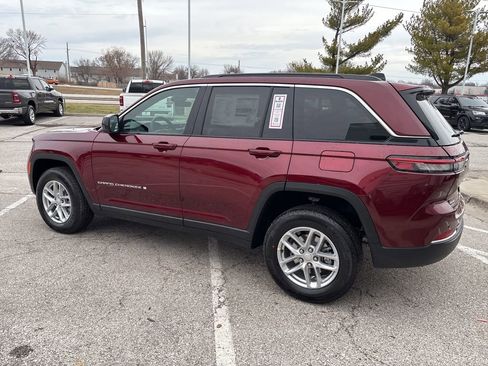 New 2026 Jeep Grand Cherokee Laredo AWD/4WD image 21