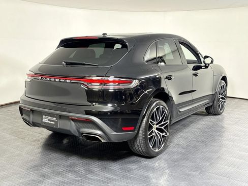 Certified 2026 Porsche Macan AWD/4WD image 7
