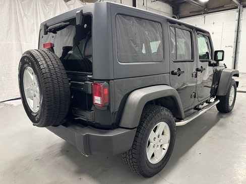Used 2011 Jeep Wrangler Unlimited Sport AWD/4WD image 7
