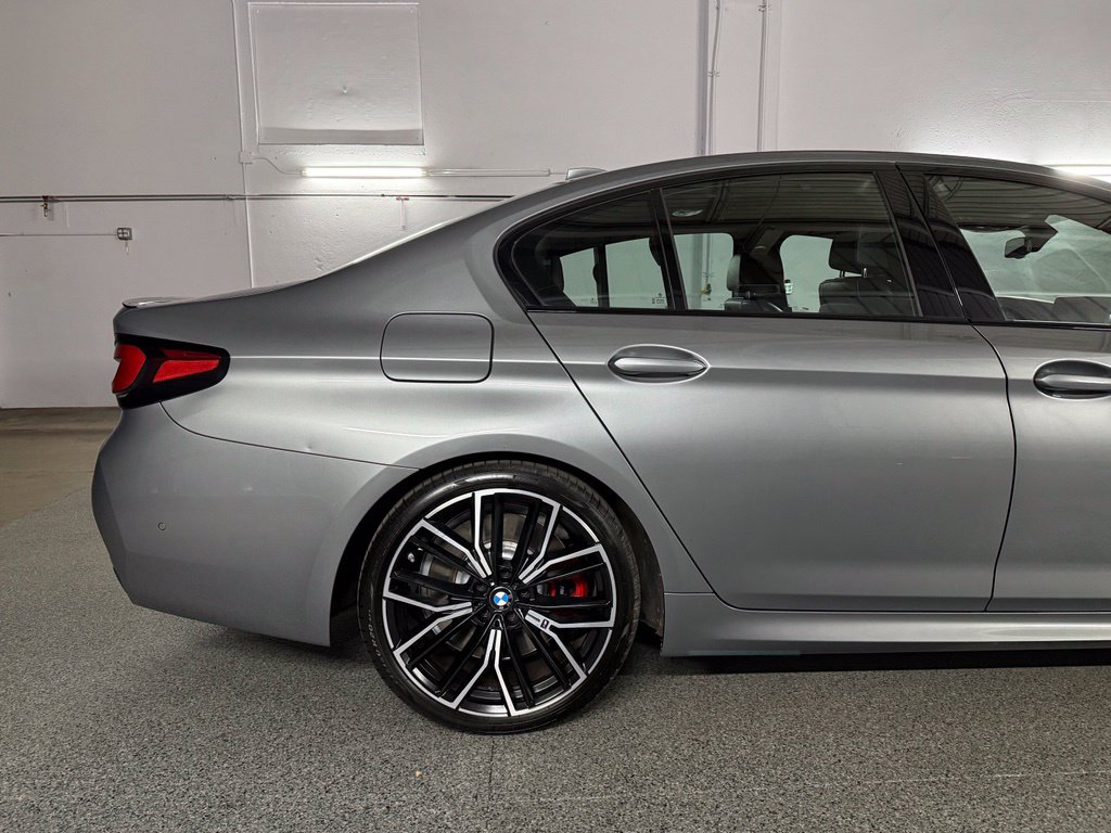Used 2023 BMW M550i xDrive w/ Executive Package AWD/4WD image 7