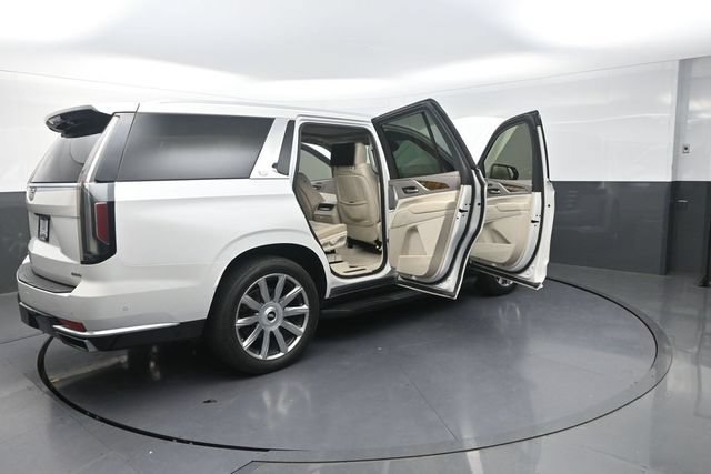 Used 2021 Cadillac Escalade Premium Luxury Platinum AWD/4WD image 38