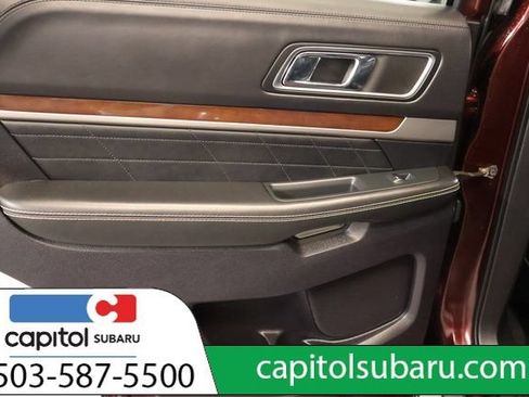 Used 2019 Ford Explorer Platinum AWD/4WD image 30