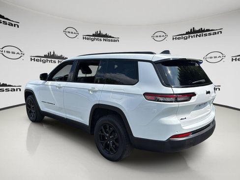 Used 2025 Jeep Grand Cherokee L Altitude AWD/4WD image 2
