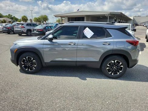 Used 2021 Chevrolet TrailBlazer LT w/ Convenience Package FWD image 13