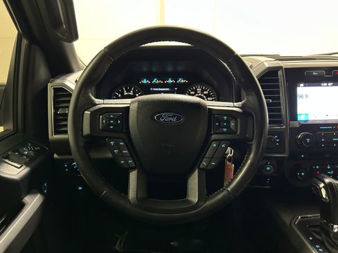Used 2018 Ford F150 XLT w/ Equipment Group 302A Luxury AWD/4WD image 13