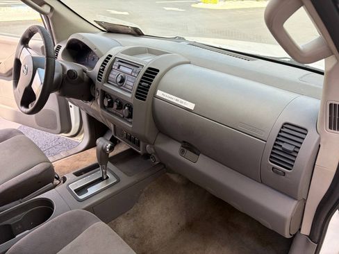 Used 2013 Nissan Frontier S RWD image 10