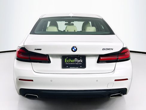 Used 2023 BMW 530i xDrive w/ Premium Package image 7