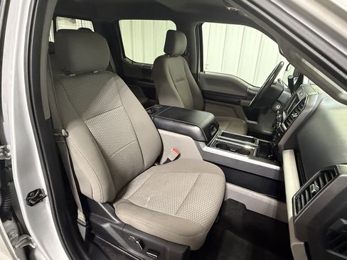 Used 2018 Ford F150 XLT w/ Equipment Group 302A Luxury image 9