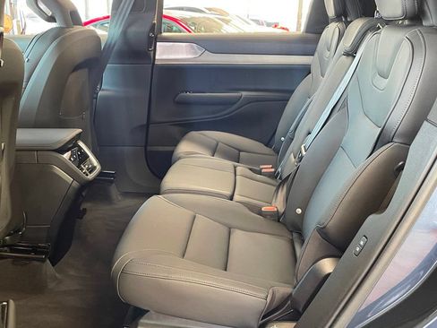 Used 2025 Volvo EX90 Ultra AWD/4WD image 17