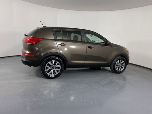 Used 2015 Kia Sportage LX image 6