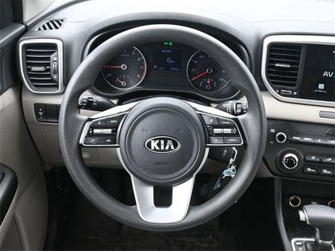 Used 2022 Kia Sportage LX image 24