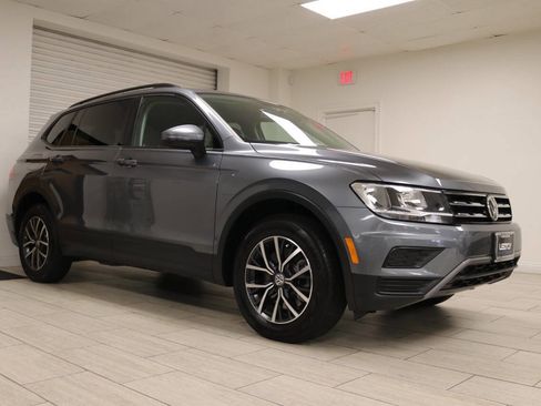 Used 2021 Volkswagen Tiguan S image 4
