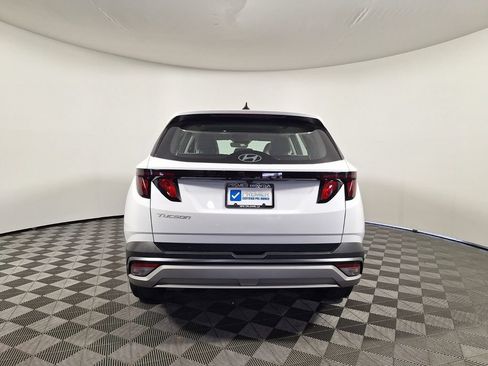 Used 2026 Hyundai Tucson SE FWD image 6