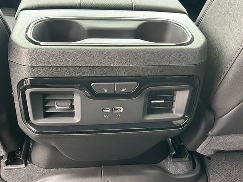 New 2026 GMC Sierra 2500 AT4 w/ AT4 Premium Plus Package image 17