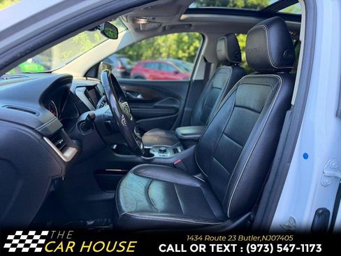 Used 2020 GMC Terrain Denali w/ Denali Premium Package FWD image 15