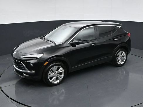 Used 2025 Buick Encore GX Preferred AWD/4WD image 34