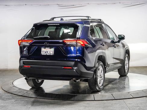 Certified 2025 Toyota RAV4 XLE FWD image 5