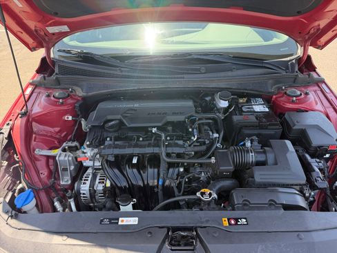 Used 2023 Hyundai Elantra SEL w/ Convenience Package FWD image 21