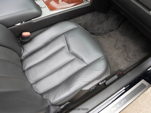 Used 2006 Cadillac XLR RWD image 58