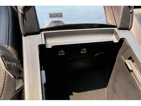 Used 2025 MAZDA MAZDA3 s FWD image 33