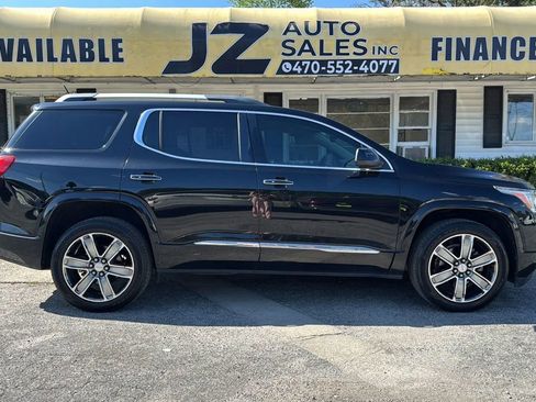 Used 2017 GMC Acadia Denali image 2