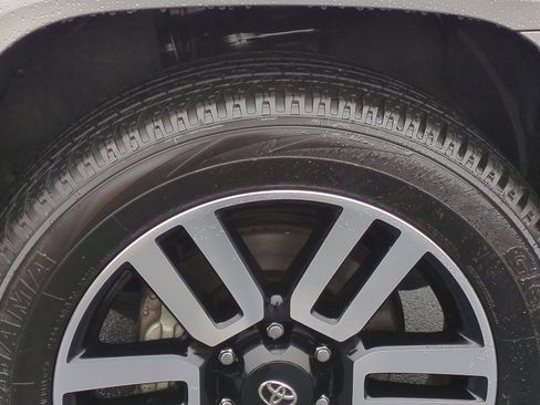 Used 2023 Toyota 4Runner Limited image 11