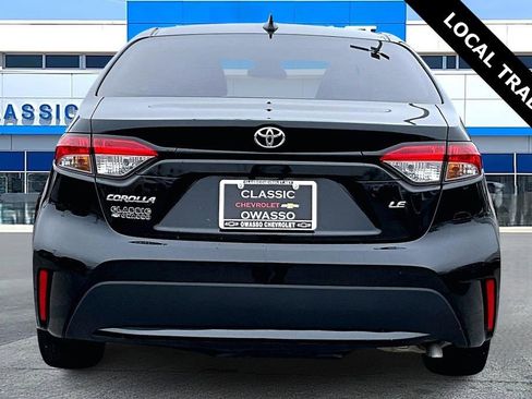 Used 2022 Toyota Corolla LE image 6