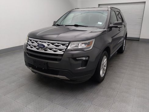 Used 2019 Ford Explorer XLT w/ Equipment Group 201A AWD/4WD image 15